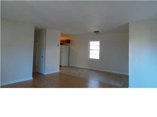 213 Amy Dr, Goose Creek, SC 29445