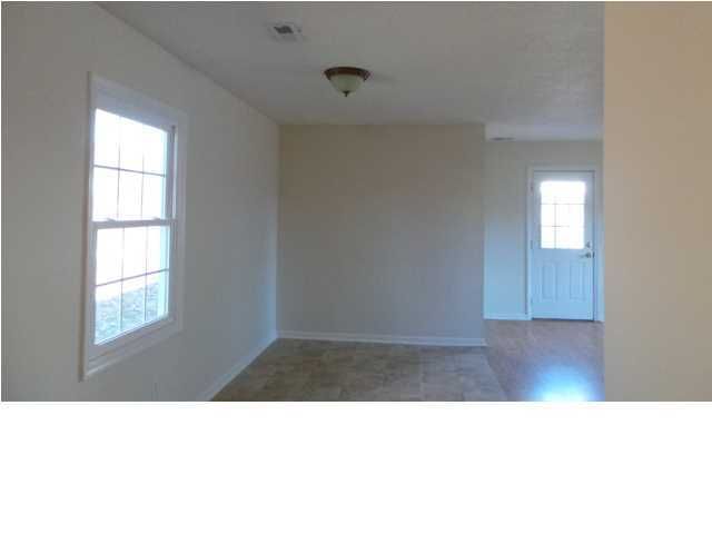 213 Amy Dr, Goose Creek, SC 29445