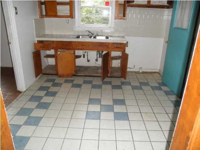 427 Sarah Dr, Goose Creek, SC 29445
