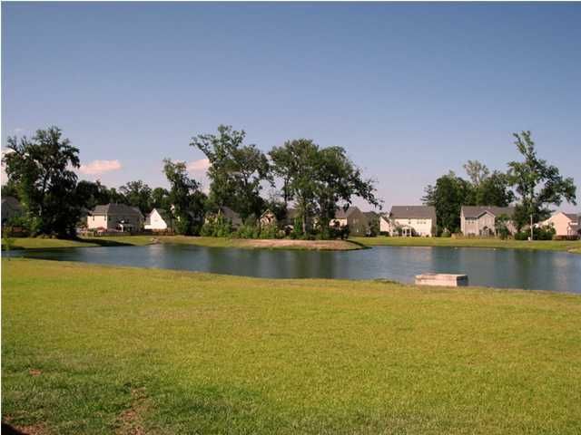 5239 Mulholland Dr, Summerville, SC 29485
