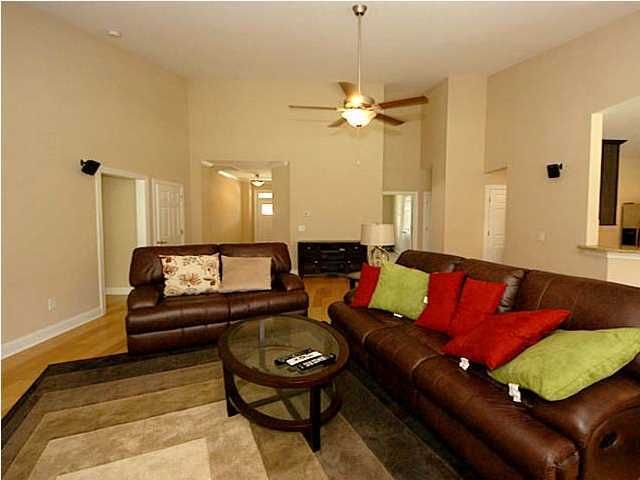 8556 Royal Palms Ln, North Charleston, SC 29420