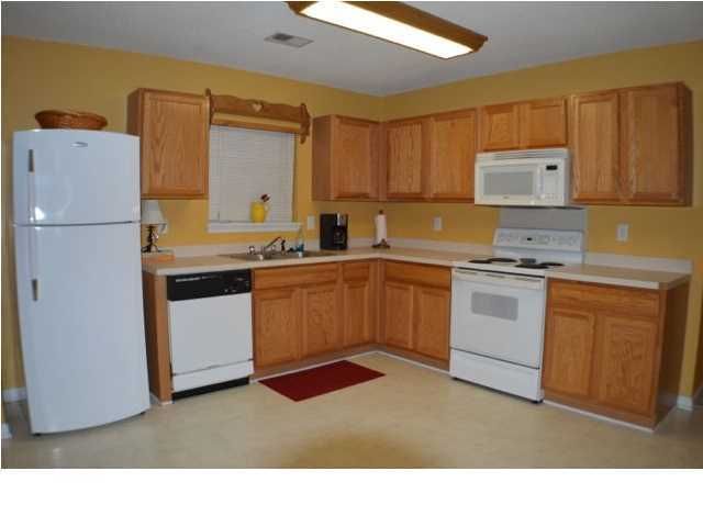 605 Navaho Blvd, Summerville, SC 29483