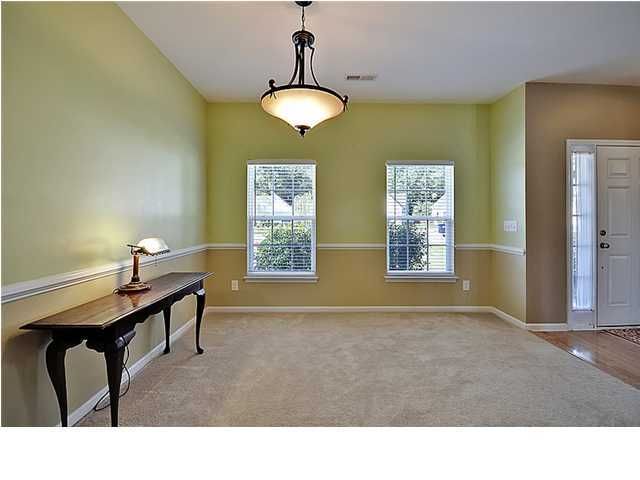 104 Causeyside Ct, Summerville, SC 29485