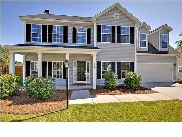 104 Causeyside Ct, Summerville, SC 29485