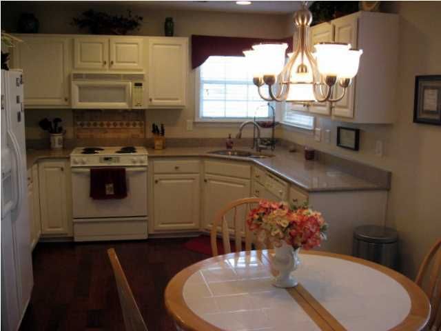 139 Guildford Dr, Goose Creek, SC 29445