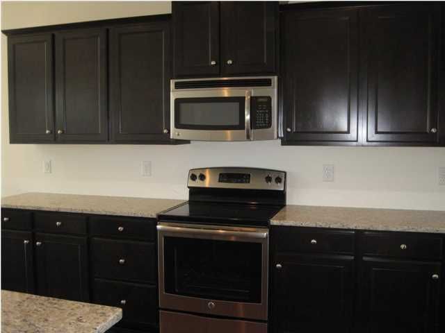 411 Spectrum Rd, Summerville, SC 29483