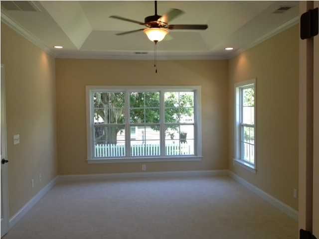 2026 Shields Ln, Mount Pleasant, SC 29466