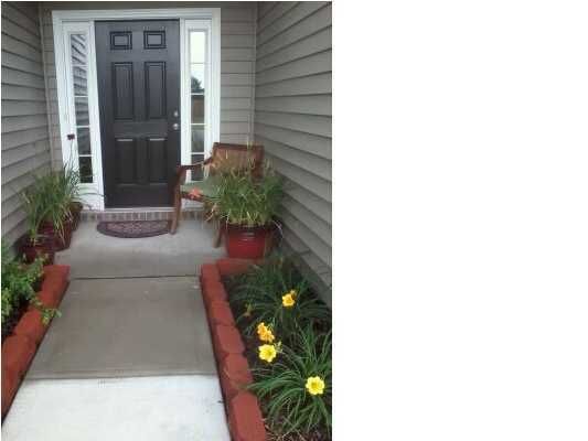 7634 Kinston St, North Charleston, SC 29418