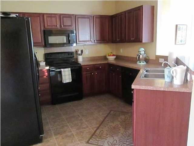 106 Farm Quarters Dr, Goose Creek, SC 29445
