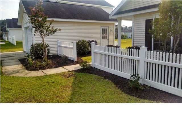111 Savannah River Dr, Summerville, SC 29485