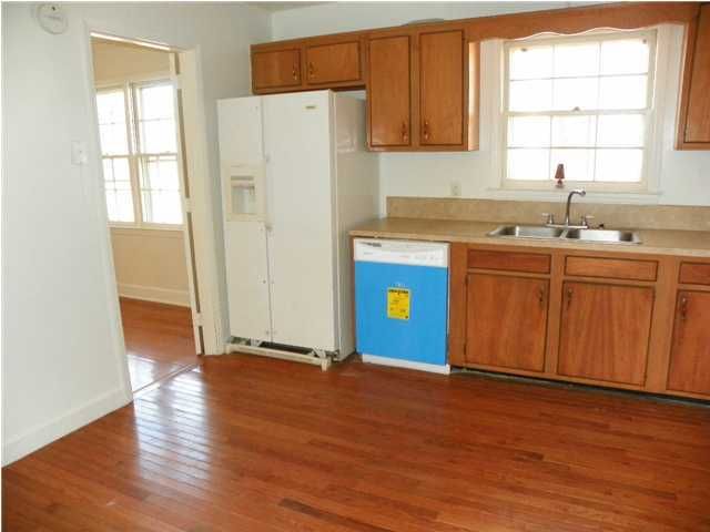 7668 Peppercorn Ln, North Charleston, SC 29420