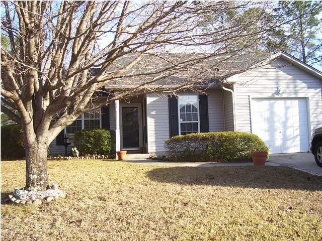 104 Apache Dr, Summerville, SC 29483