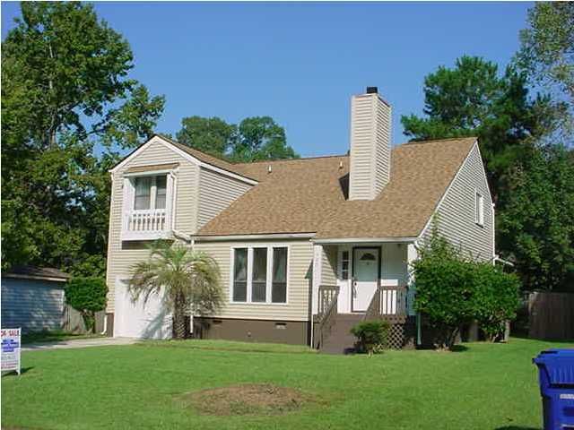 120 Weatherbark Cir, North Charleston, SC 29418