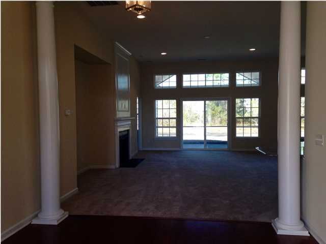 207 Endicott Ct, Summerville, SC 29483