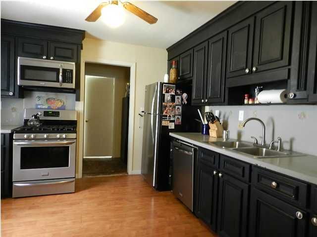 12 Stratton Dr, North Charleston, SC 29420