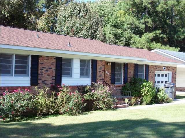 607 College Park Rd, Ladson, SC 29456