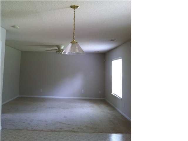 100 Creek Bend Dr, Summerville, SC 29485