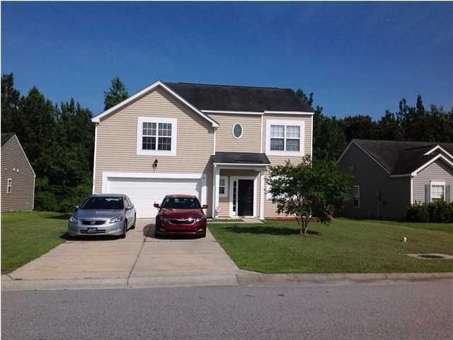 577 English Oak Cir, Moncks Corner, SC 29461