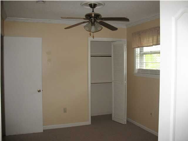 210 Bristow Dr, Summerville, SC 29483