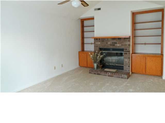 2323 S England St, Charleston, SC 29414