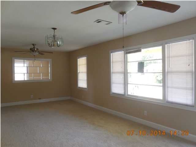 134 Gator Dr, Goose Creek, SC 29445