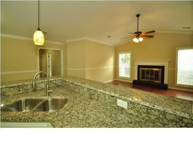 734 Lavalier Sq, Mount Pleasant, SC 29464