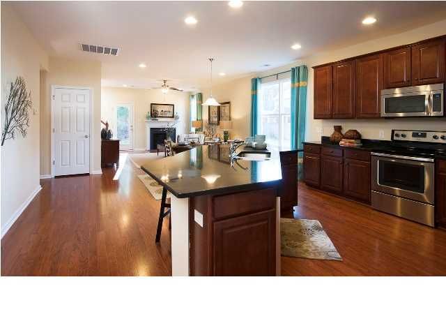 162 Meadow Wood Rd, Summerville, SC 29483