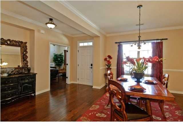 1022 Randy Kinard Ln, Hanahan, SC 29410