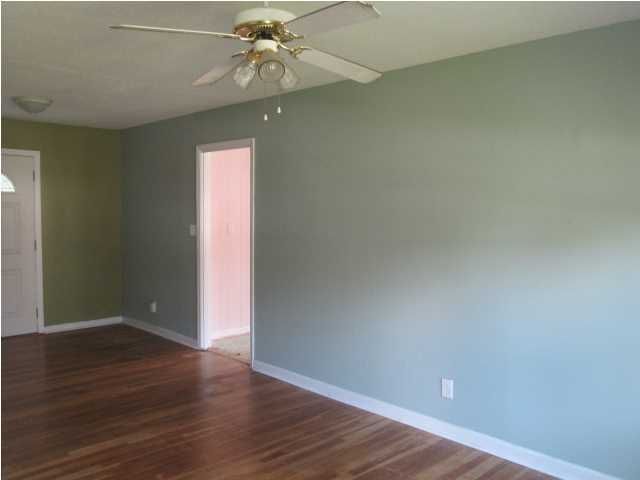 132 Gator Dr, Goose Creek, SC 29445