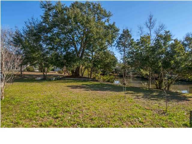 1579 Glen Erin Dr, Mount Pleasant, SC 29464
