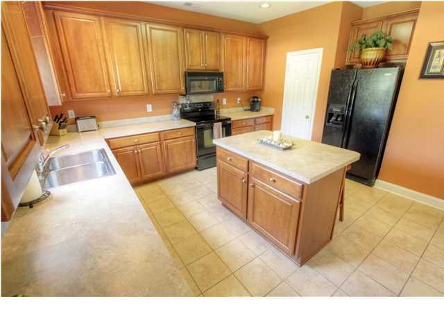 7119 Sweetgrass Blvd, Hanahan, SC 29410