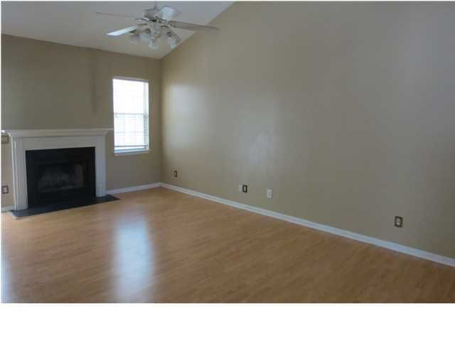5394 Greggs Landing Dr, North Charleston, SC 29420