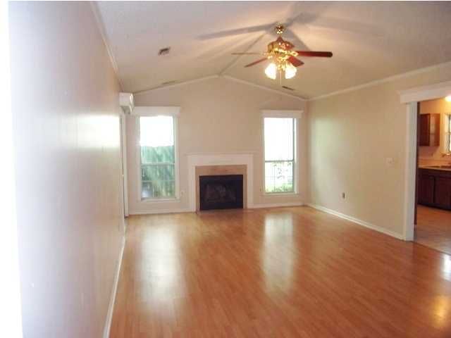 212 Chandler Dr, Ladson, SC 29456