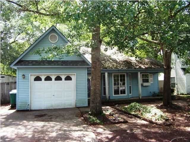 212 Chandler Dr, Ladson, SC 29456