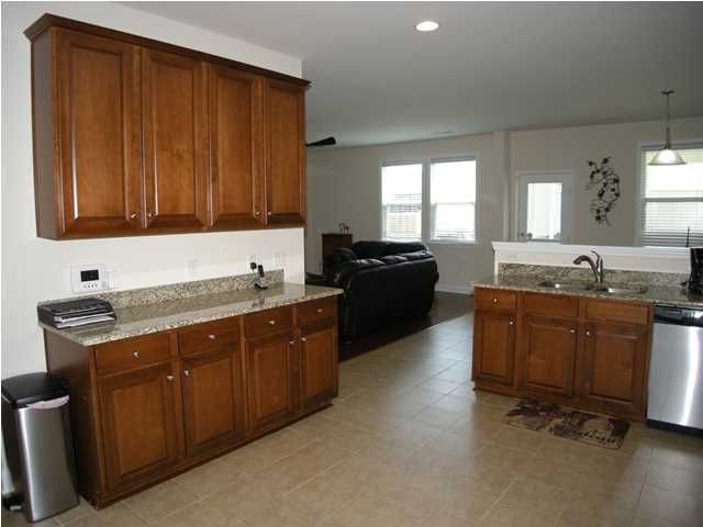 198 Decatur Dr, Summerville, SC 29483