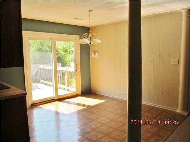 919 Longstreet Dr, Summerville, SC 29483