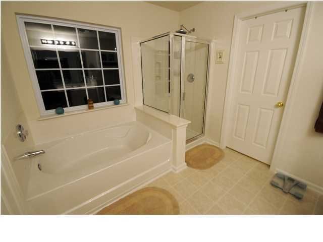 102 Ripley Ct, Summerville, SC 29483