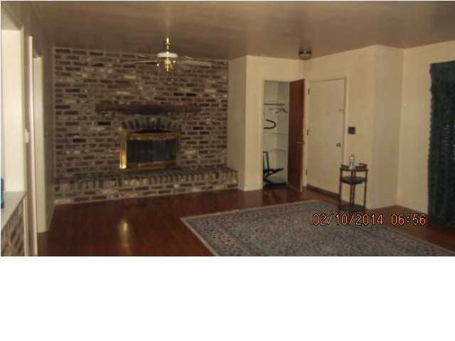 1271 Belmont Ct, North Charleston, SC 29406