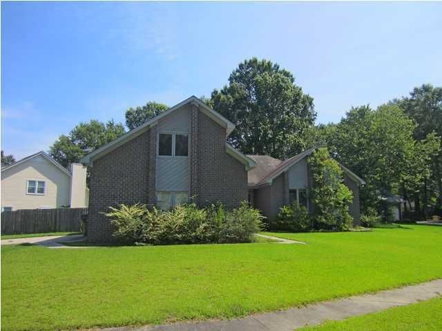 105 Forest Ridge Ct, Goose Creek, SC 29445
