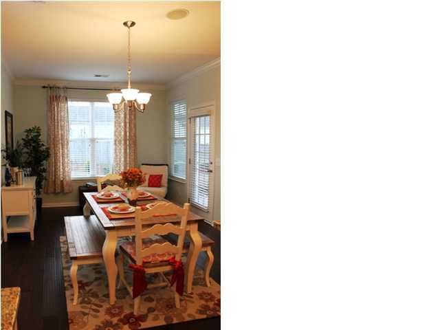 461 Delmont Dr, Goose Creek, SC 29445