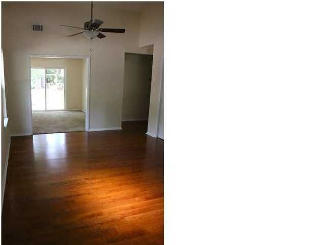 214 Mickler Dr, Ladson, SC 29456