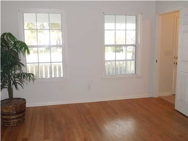 1011 Wayfarer Ln, Charleston, SC 29412