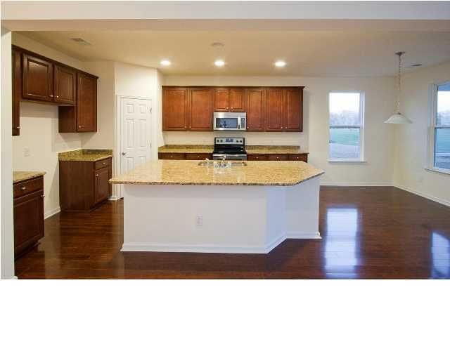 417 Forest Hills Rd, Summerville, SC 29483