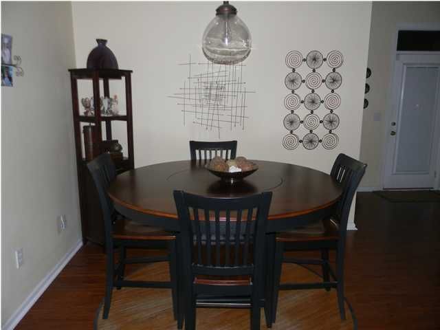 525 Saville Row, Charleston, SC 29414