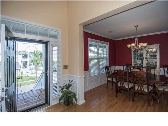 2270 Sandy Point Ln, Mount Pleasant, SC 29466