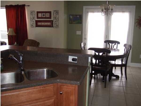 111 Stonewall Ct, Summerville, SC 29483