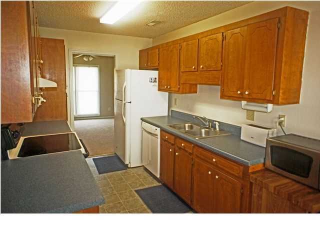 105 Carrie Ln, Summerville, SC 29483