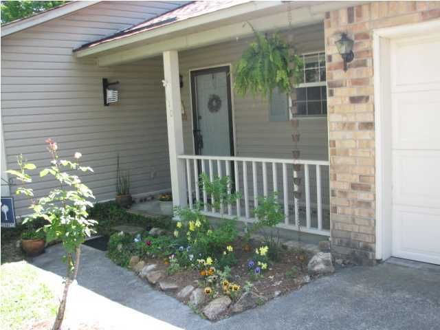 110 Pipestone Dr, Summerville, SC 29485