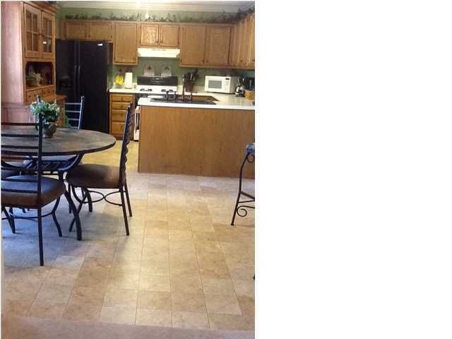 131 Expressway Dr, Summerville, SC 29483