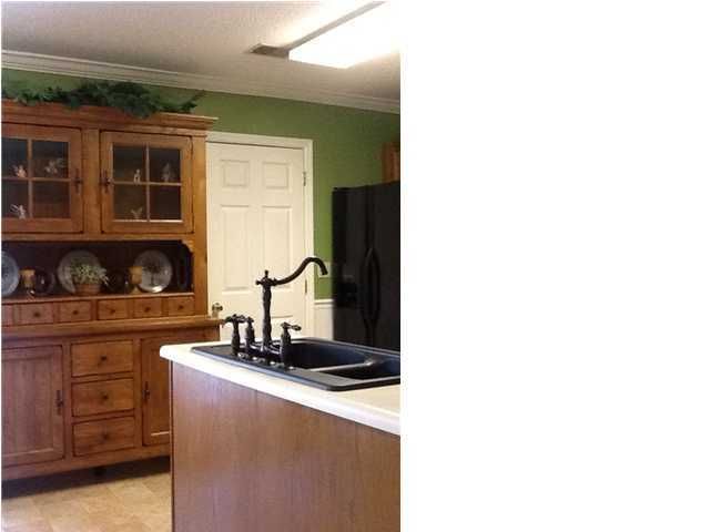 131 Expressway Dr, Summerville, SC 29483
